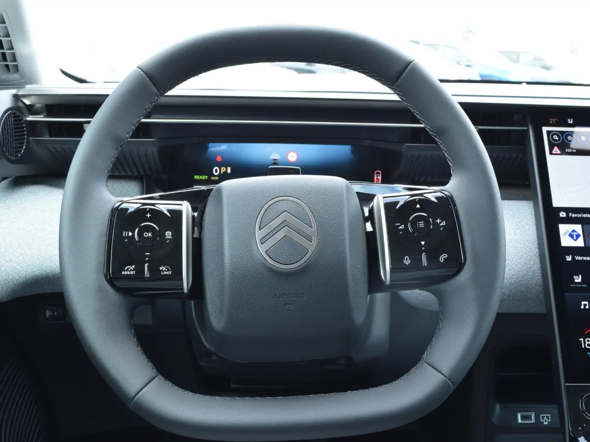 Business Comfort Range 74 kWh | 520 KM WLTP | PANORAMISCH SCHUIF-KANTELDAK | AMBIANCE HYPE GREY | WARMTEPOMP | PACK TECHNO |