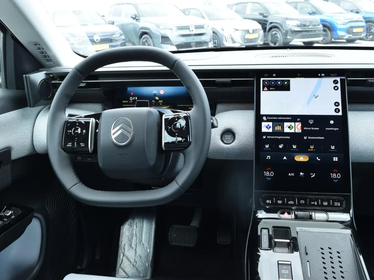 Business Comfort Range 74 kWh | 520 KM WLTP | PANORAMISCH SCHUIF-KANTELDAK | AMBIANCE HYPE GREY | WARMTEPOMP | PACK TECHNO |