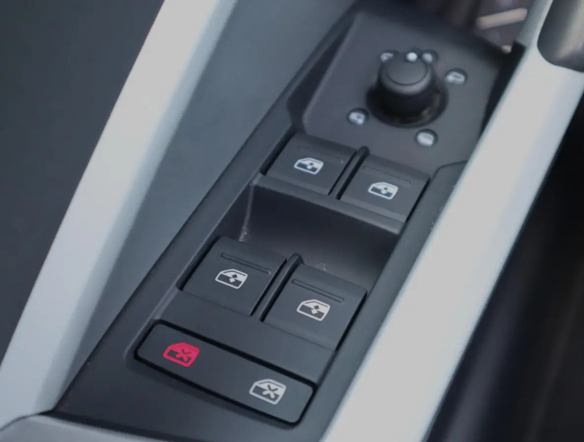 40 TFSI quattro S Edition | S-line | Pano | Trekhaak | all weather banden | Leer