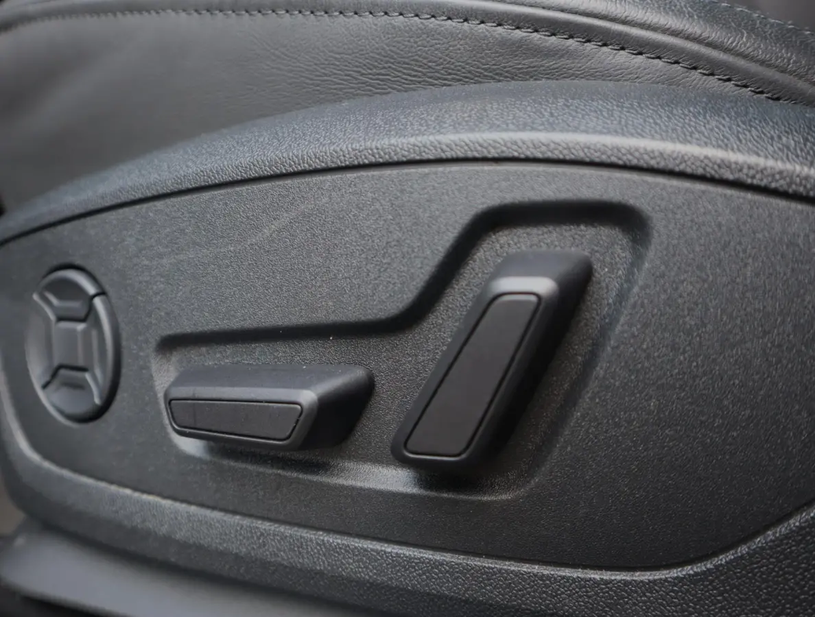 40 TFSI quattro S Edition | S-line | Pano | Trekhaak | all weather banden | Leer