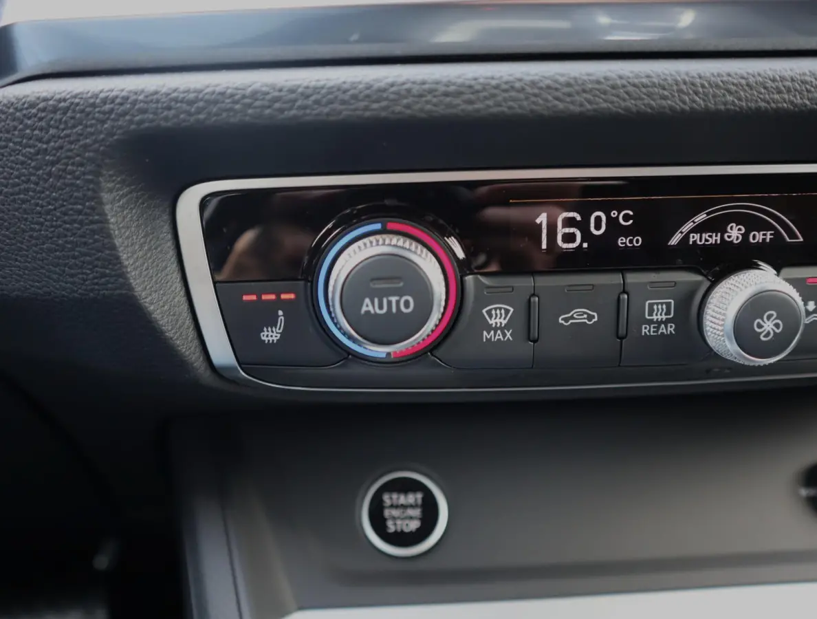 40 TFSI quattro S Edition | S-line | Pano | Trekhaak | all weather banden | Leer