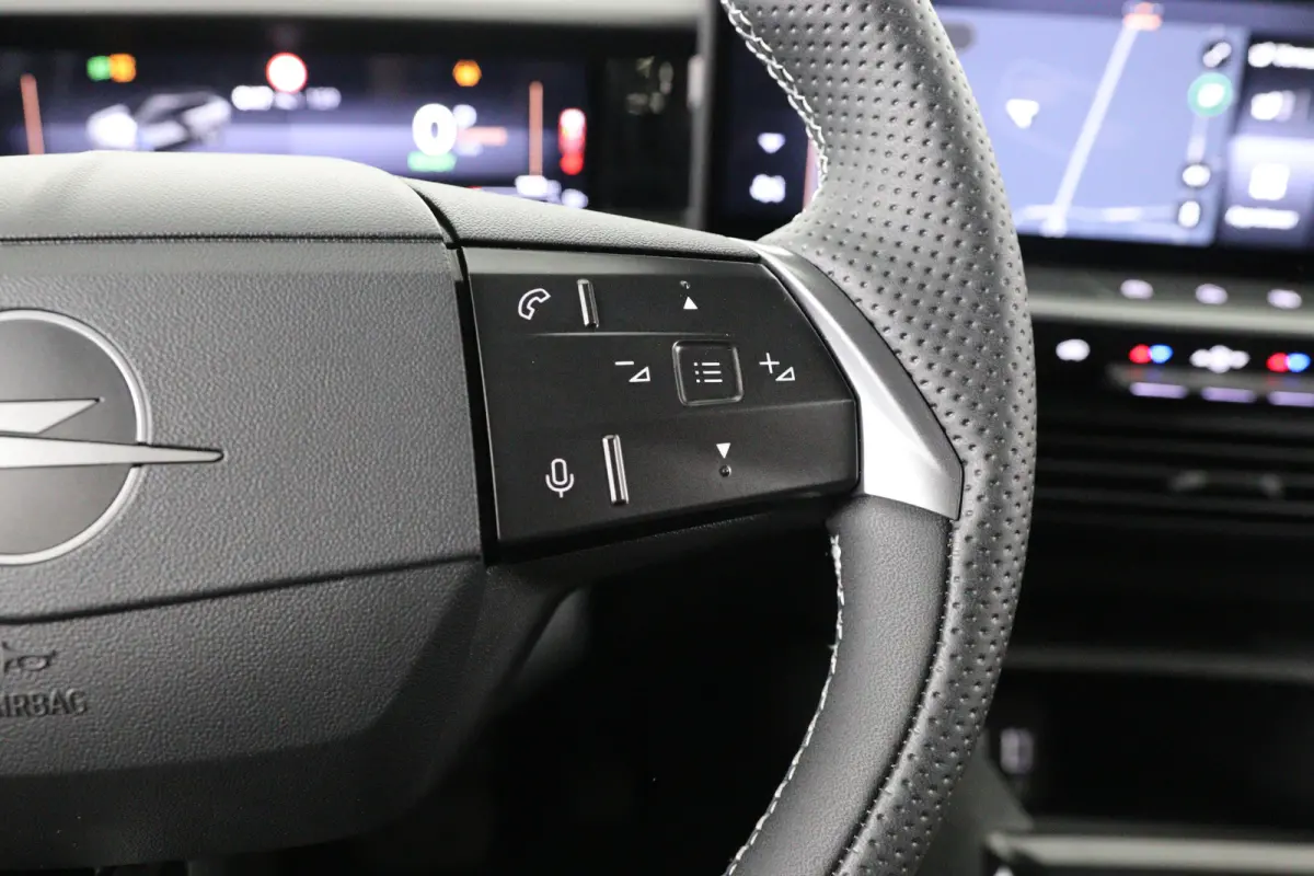 1.6 Turbo Plug-in-Hybrid GS | Panoramadak | Trekhaak afn | Camera | Stoel-/stuurverwarming | Climate Control | Keyless | Adaptive Cruise | Comfort Stoelen