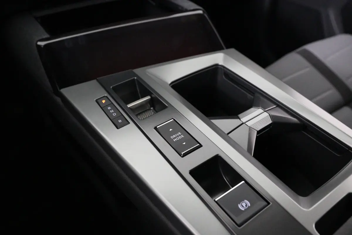 1.6 Turbo Plug-in-Hybrid GS | Panoramadak | Trekhaak afn | Camera | Stoel-/stuurverwarming | Climate Control | Keyless | Adaptive Cruise | Comfort Stoelen