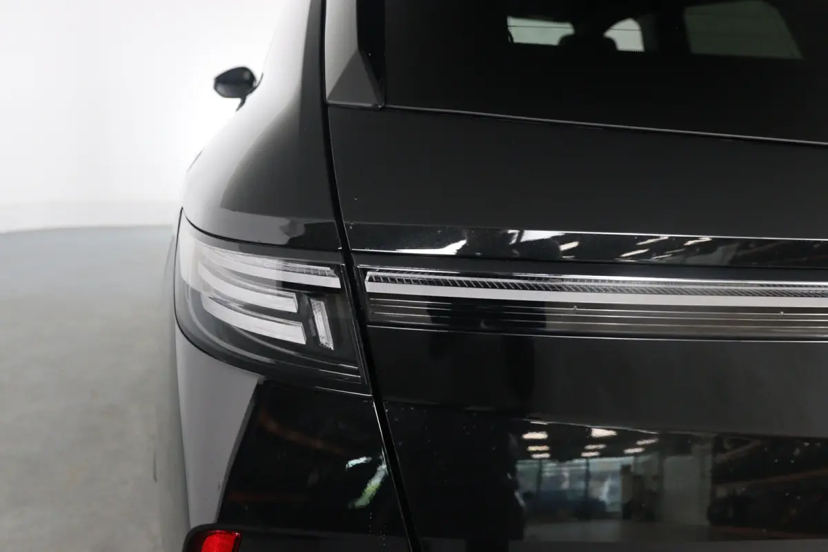 1.6 Turbo Plug-in-Hybrid GS | Panoramadak | Trekhaak afn | Camera | Stoel-/stuurverwarming | Climate Control | Keyless | Adaptive Cruise | Comfort Stoelen