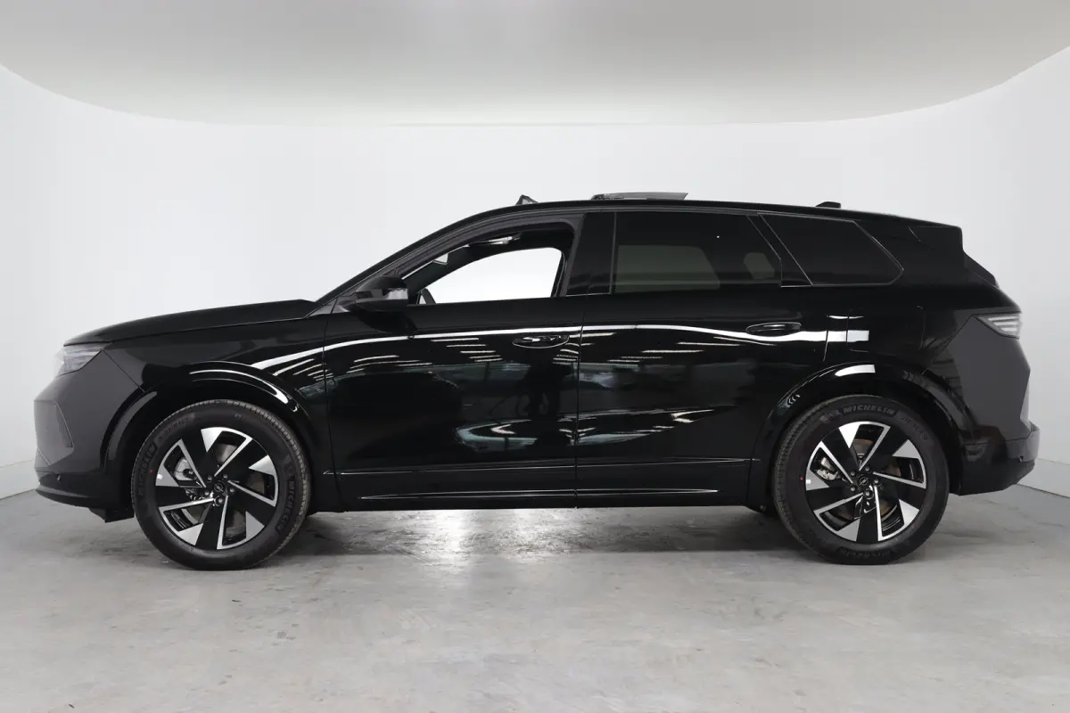 1.6 Turbo Plug-in-Hybrid GS | Panoramadak | Trekhaak afn | Camera | Stoel-/stuurverwarming | Climate Control | Keyless | Adaptive Cruise | Comfort Stoelen