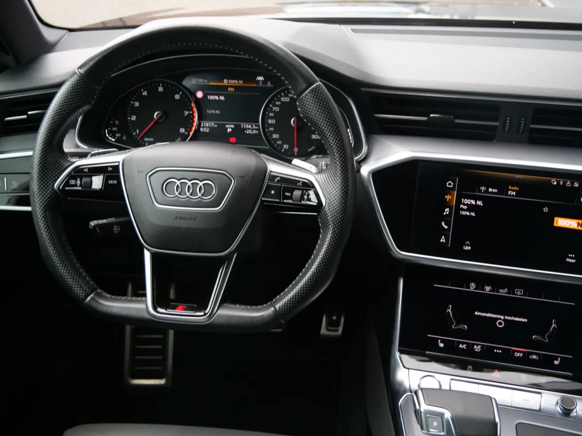 55 TFSI quattro Sport S line edition 20 Inch / LED / Leder / Camera