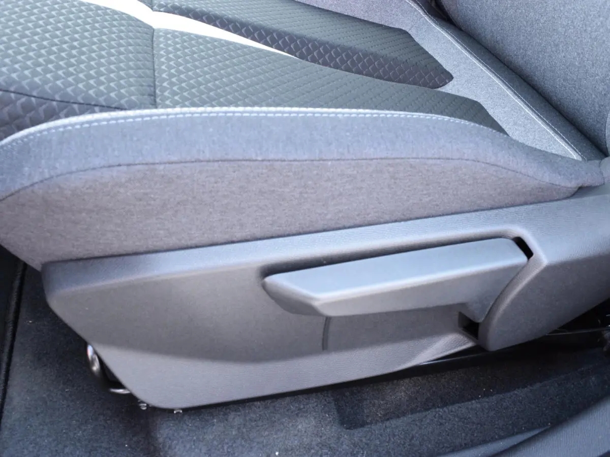 GS 44 kWh | 320 KM WLTP | CLIMATE CONTROL | PARKEERSENSOREN MET CAMERA | CRUISE CONTROL | NAVI |  CARPLAY |