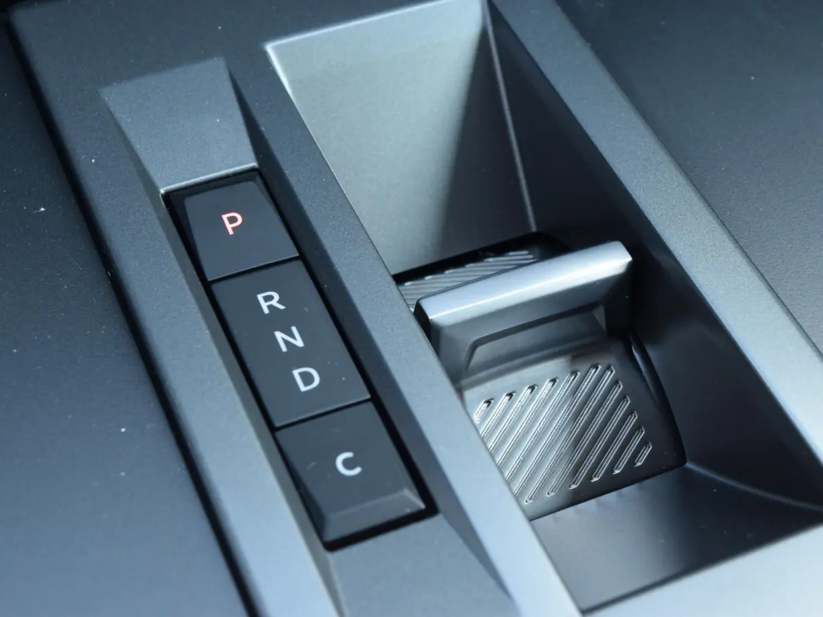 GS 44 kWh | 320 KM WLTP | CLIMATE CONTROL | PARKEERSENSOREN MET CAMERA | CRUISE CONTROL | NAVI |  CARPLAY |