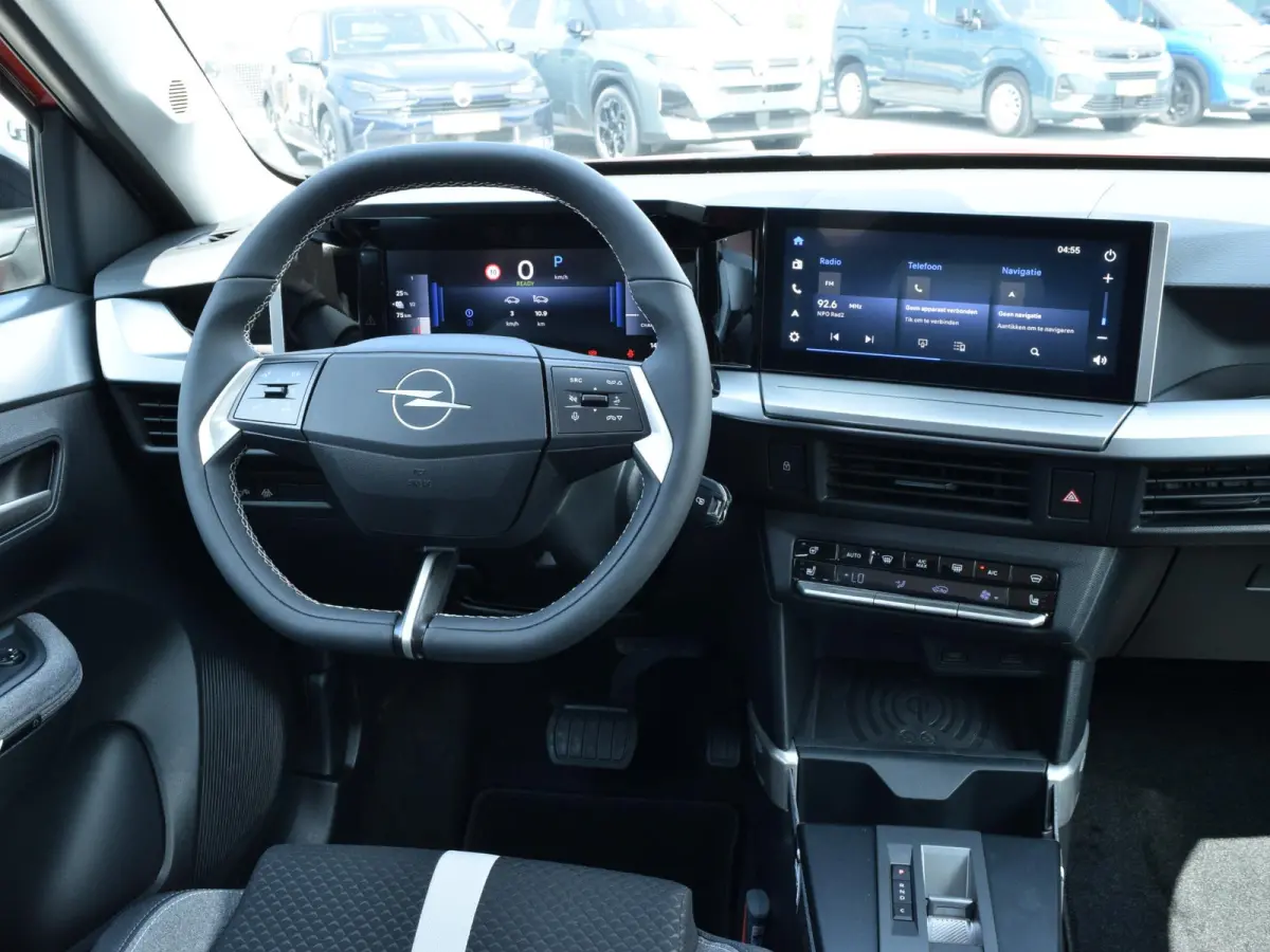 GS 44 kWh | 320 KM WLTP | CLIMATE CONTROL | PARKEERSENSOREN MET CAMERA | CRUISE CONTROL | NAVI |  CARPLAY |