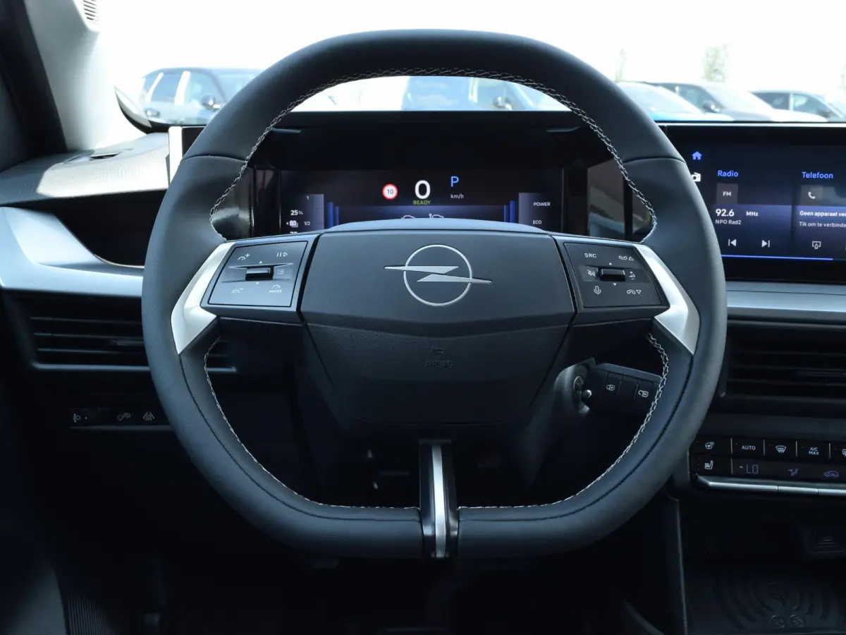 GS 44 kWh | 320 KM WLTP | CLIMATE CONTROL | PARKEERSENSOREN MET CAMERA | CRUISE CONTROL | NAVI |  CARPLAY |