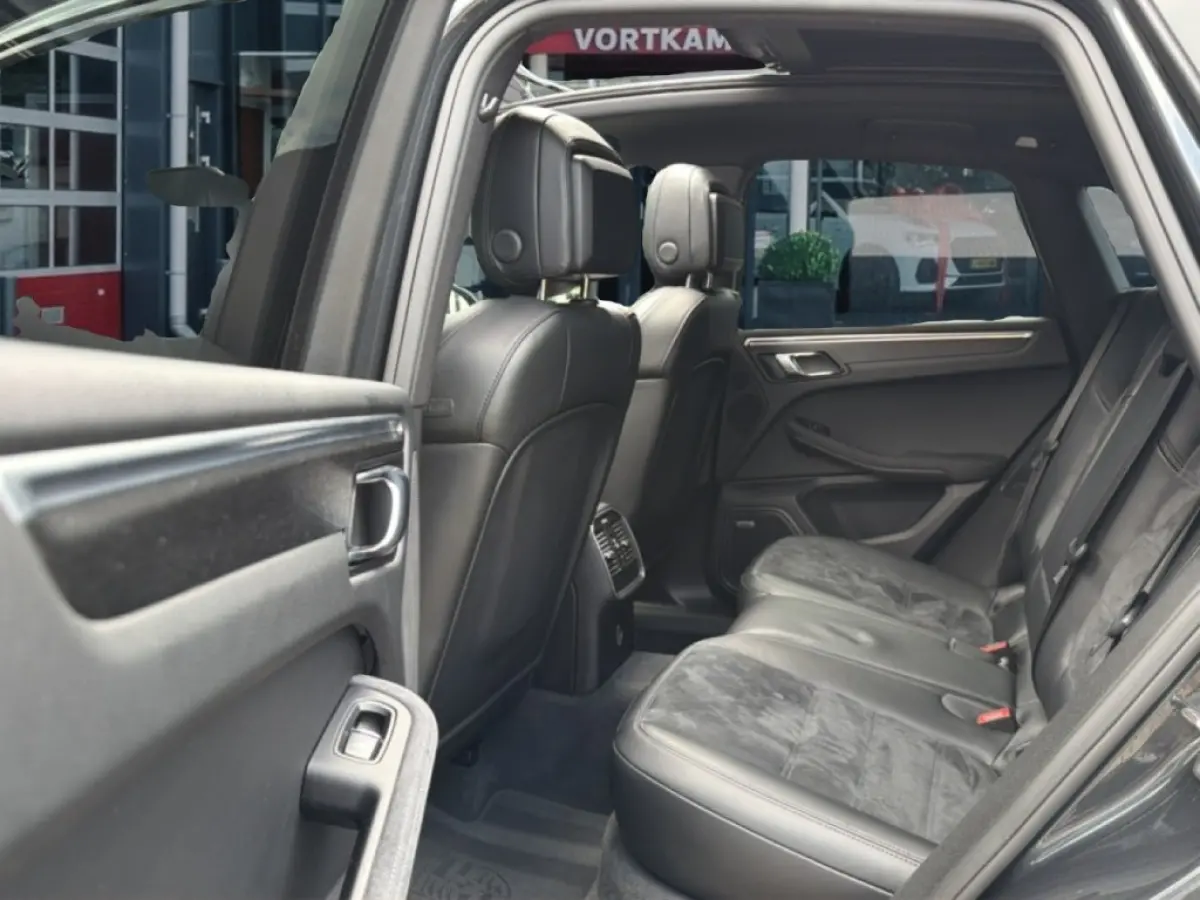 3.0 GTS PANO-DAK/CAMERA/ELEK-KLEP/LEDER-ALCAN/ACC/MEMORY/BOSE/STOELVERW
