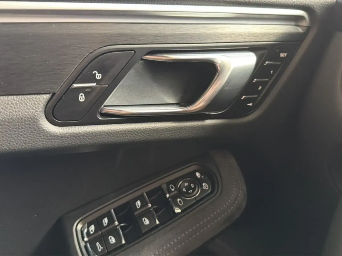 3.0 GTS PANO-DAK/CAMERA/ELEK-KLEP/LEDER-ALCAN/ACC/MEMORY/BOSE/STOELVERW