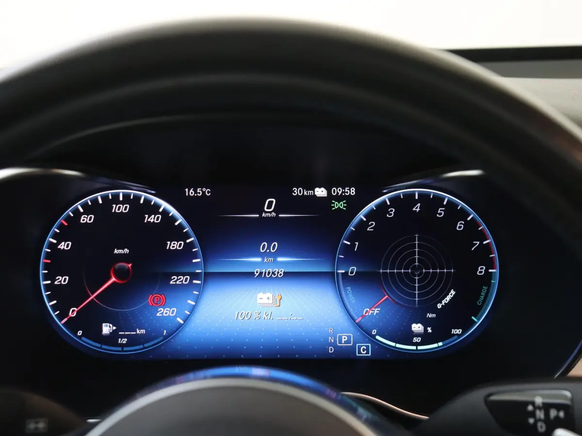 300e 4MATIC Business Solution AMG / Panorama-dak / Burmester / Night-Pakket / 360Graden-Camera /