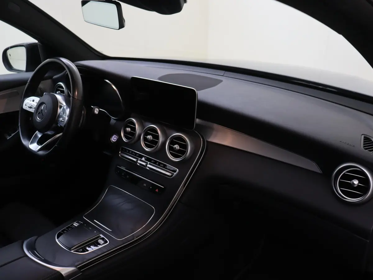 300e 4MATIC Business Solution AMG / Panorama-dak / Burmester / Night-Pakket / 360Graden-Camera /