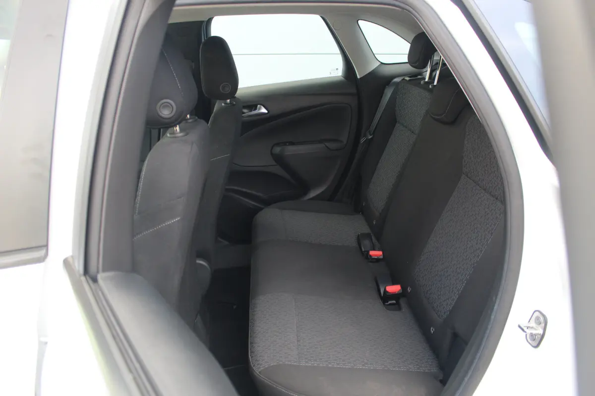 1.2 Turbo Edition | Airco | Cruise | Bluetooth | 16" Lmv | Centrale vergrendeling | Airco | Cruise | Bluetooth | 16" Lmv | Centrale vergrendeling |