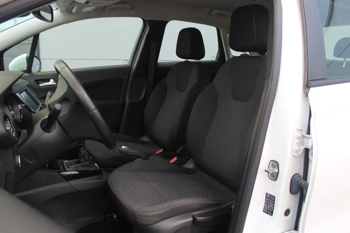 1.2 Turbo Edition | Airco | Cruise | Bluetooth | 16" Lmv | Centrale vergrendeling | Airco | Cruise | Bluetooth | 16" Lmv | Centrale vergrendeling |