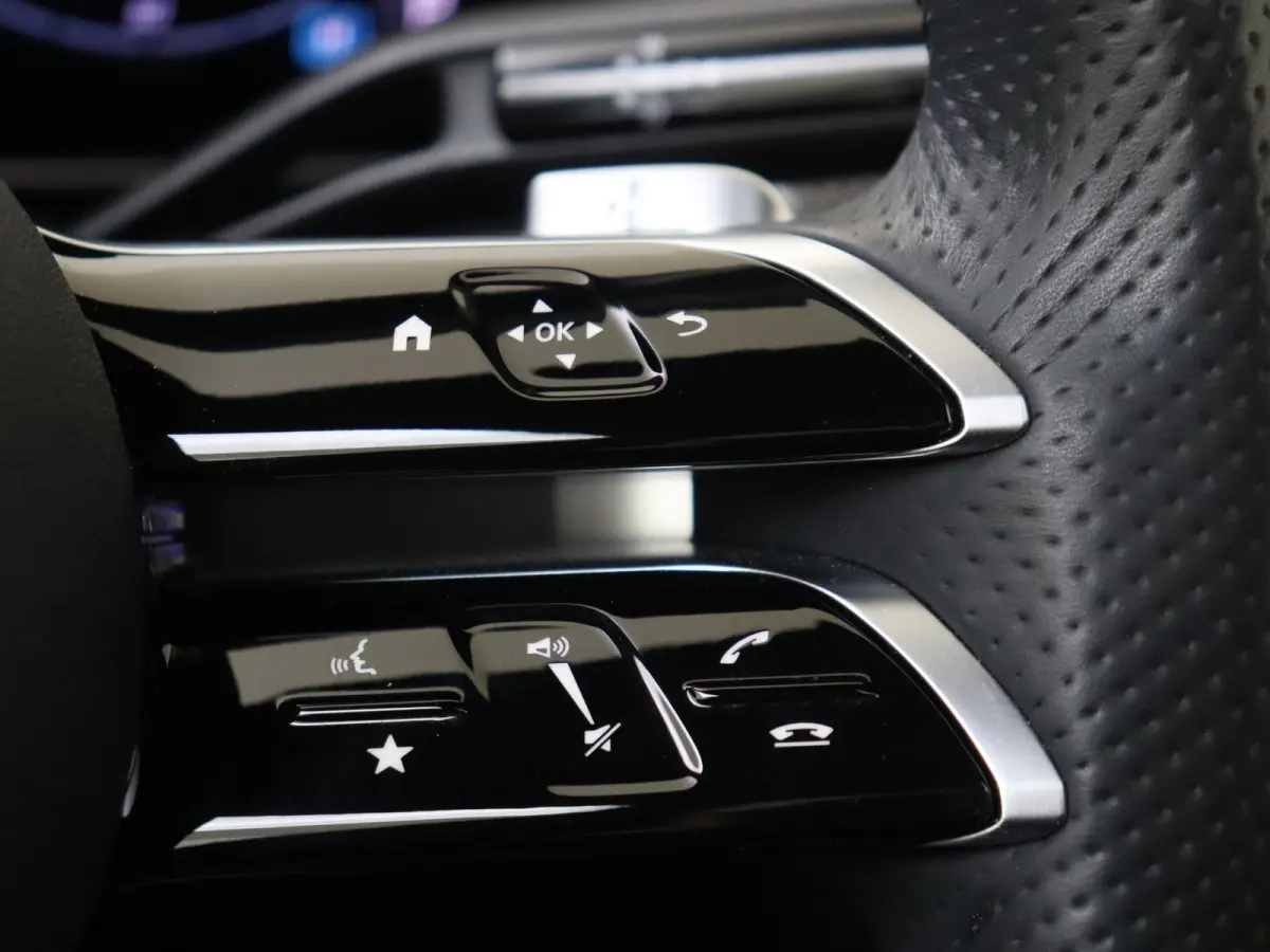 400e 4MATIC AMG Line Panoramadak / Luchtvering / Achterasbesturing / Memory / Head-up / 360 Camera / Treeplanken