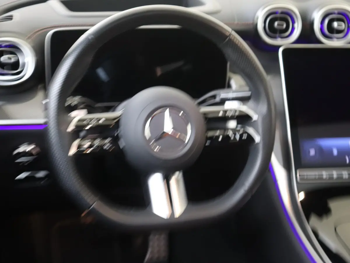 400e 4MATIC AMG Line Panoramadak / Luchtvering / Achterasbesturing / Memory / Head-up / 360 Camera / Treeplanken