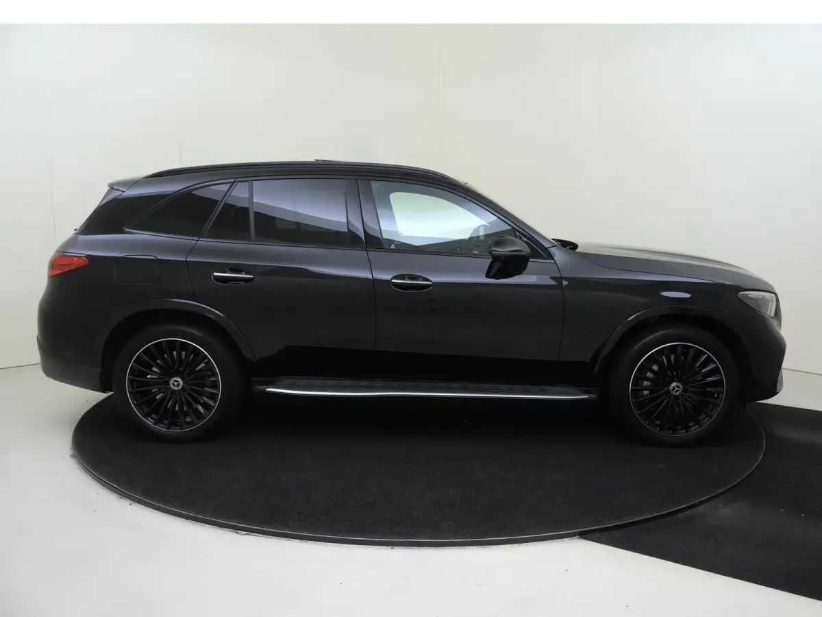 400e 4MATIC AMG Line Panoramadak / Luchtvering / Achterasbesturing / Memory / Head-up / 360 Camera / Treeplanken