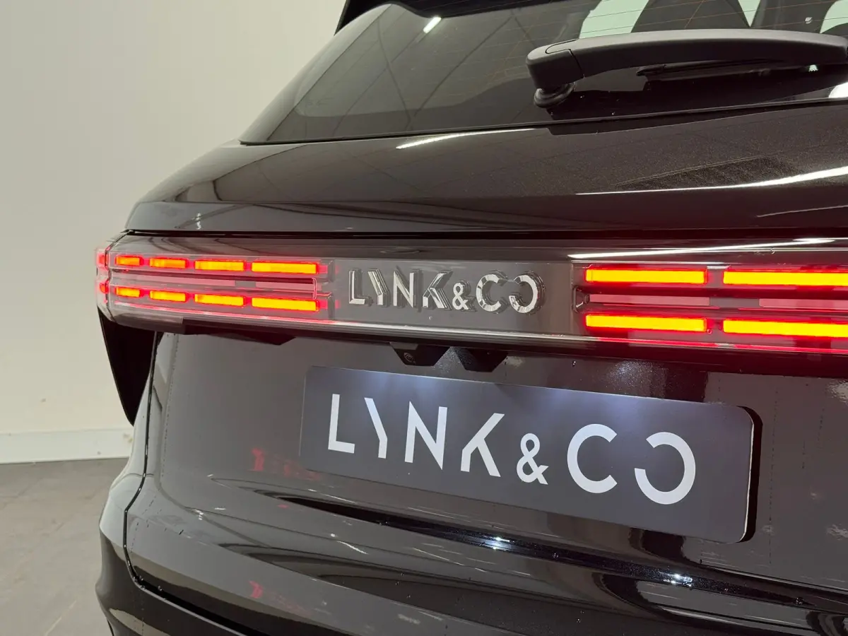 1.5 Core | Achteruitrijcamera | Alarmsysteem | Apple Carplay/Android Auto|telefoonintegratie premium