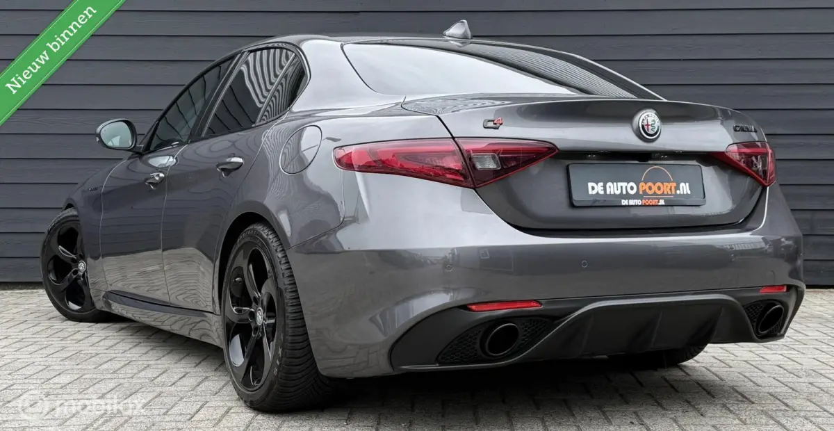 2.0 T AWD Veloce Black/Leder/LED/Camera/Cruise