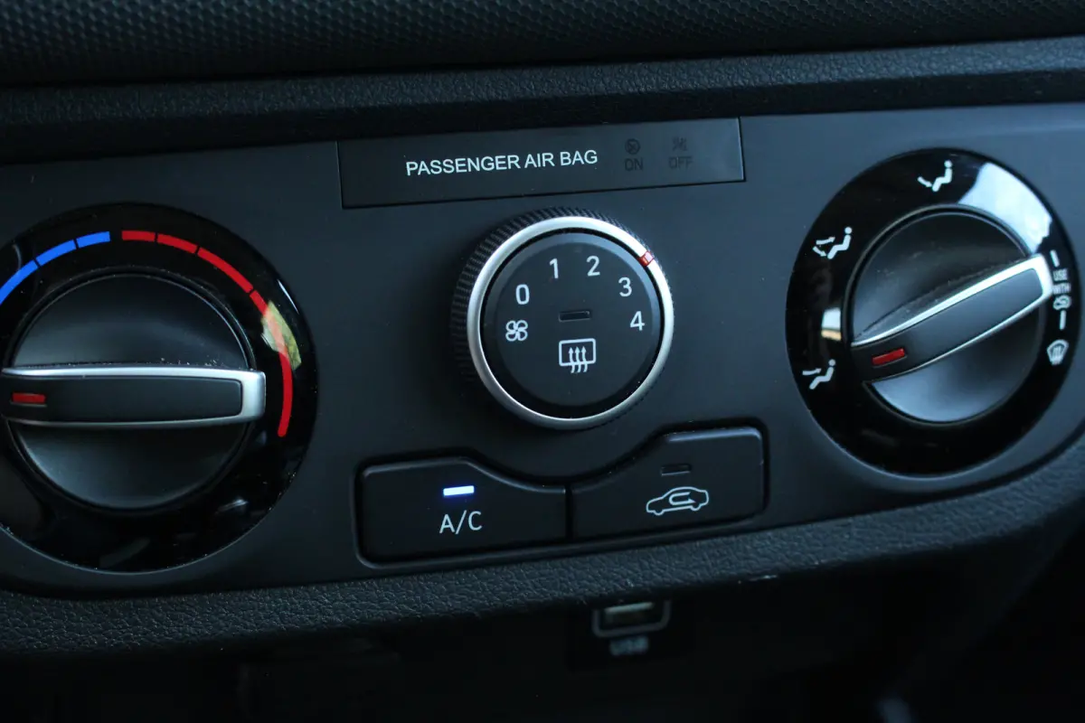 1.0 Comfort | Airco | Cruise C. | CarPlay | Elec. pakket | Airco | Cruise C. | CarPlay | Elec. pakket |