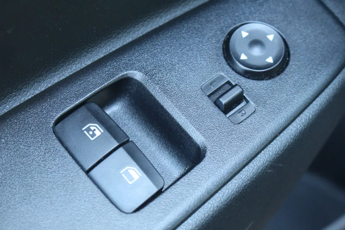 1.0 Comfort | Airco | Cruise C. | CarPlay | Elec. pakket | Airco | Cruise C. | CarPlay | Elec. pakket |