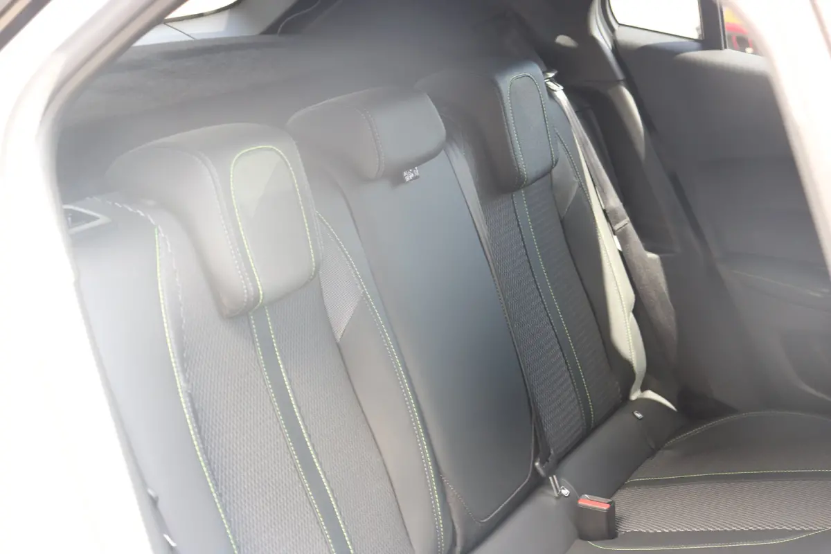 EV GT Avantage 54 kWh | Navi | Camera V+A | Ad. cruise | Keyless | DAB | LMV 17"|