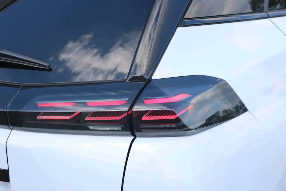 EV GT Avantage 54 kWh | Navi | Camera V+A | Ad. cruise | Keyless | DAB | LMV 17"|