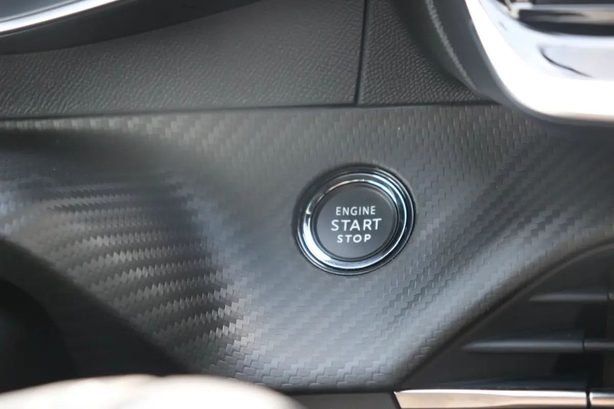 EV GT Avantage 54 kWh | Navi | Camera V+A | Ad. cruise | Keyless | DAB | LMV 17"|
