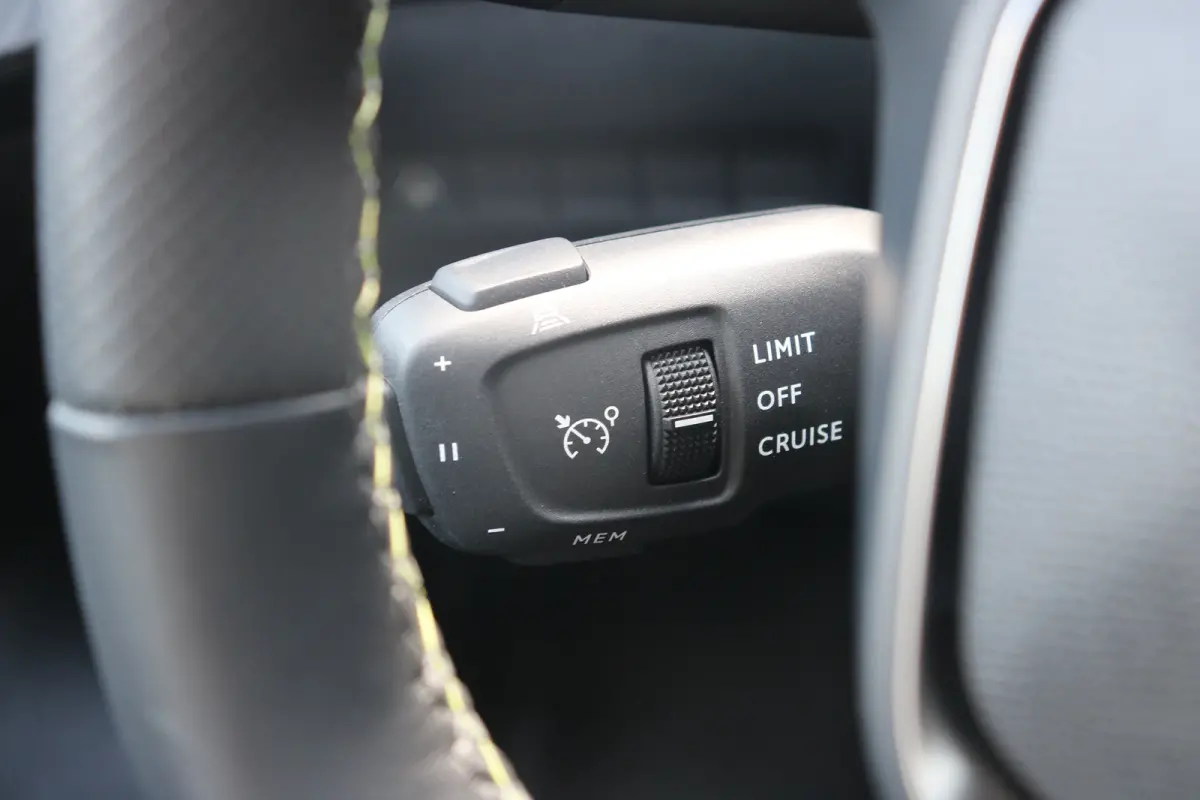 EV GT Avantage 54 kWh | Navi | Camera V+A | Ad. cruise | Keyless | DAB | LMV 17"|