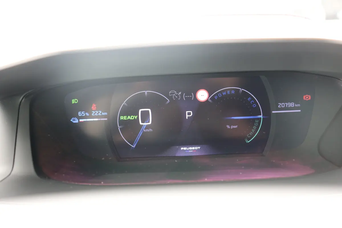 EV GT Avantage 54 kWh | Navi | Camera V+A | Ad. cruise | Keyless | DAB | LMV 17"|