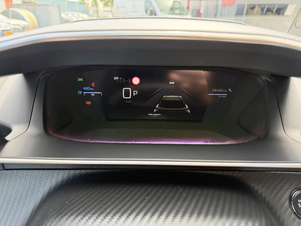 145pk Hybrid GT (360gr Camera - Keyless Entry - LED - Parkeersensoren V+A - Adaptieve Cruise Controle - 17"incl 4S - Draadloos laden - Automatische Airco)