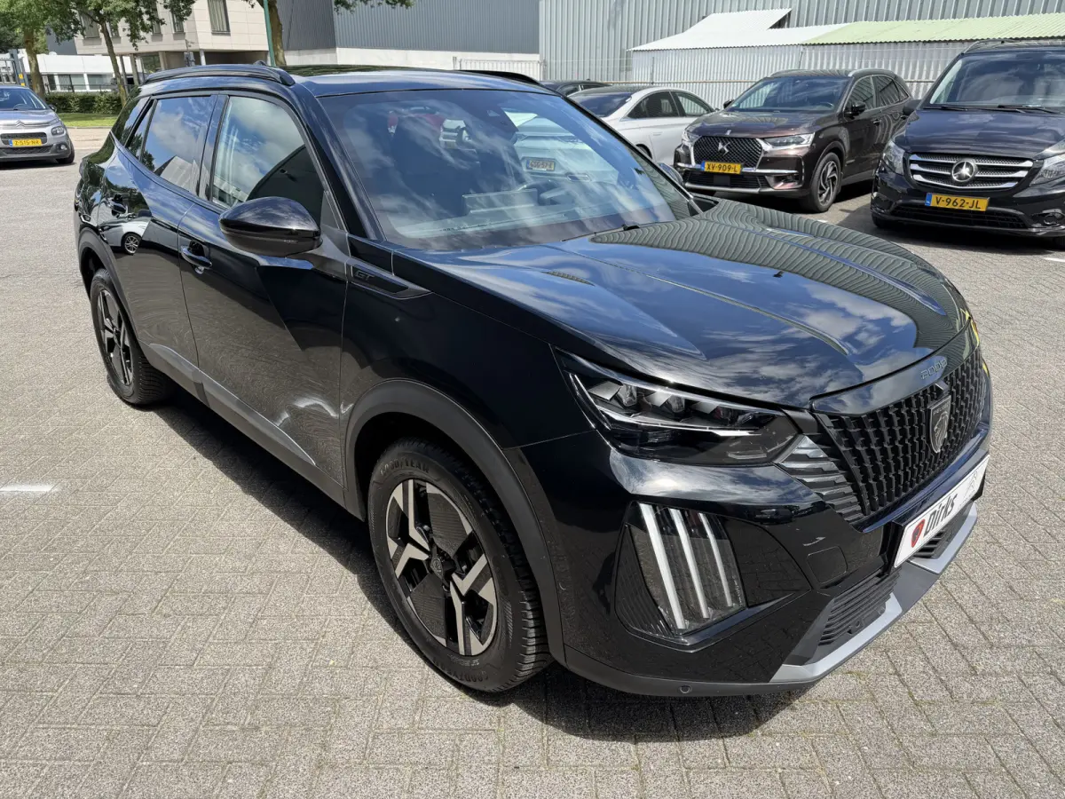 145pk Hybrid GT (360gr Camera - Keyless Entry - LED - Parkeersensoren V+A - Adaptieve Cruise Controle - 17"incl 4S - Draadloos laden - Automatische Airco)