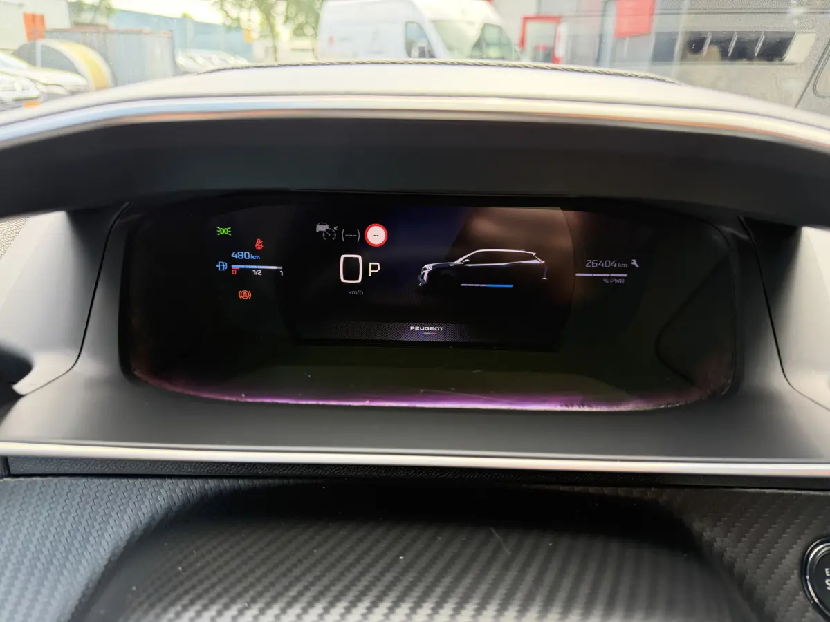 145pk Hybrid GT (360gr Camera - Keyless Entry - LED - Parkeersensoren V+A - Adaptieve Cruise Controle - 17"incl 4S - Draadloos laden - Automatische Airco)