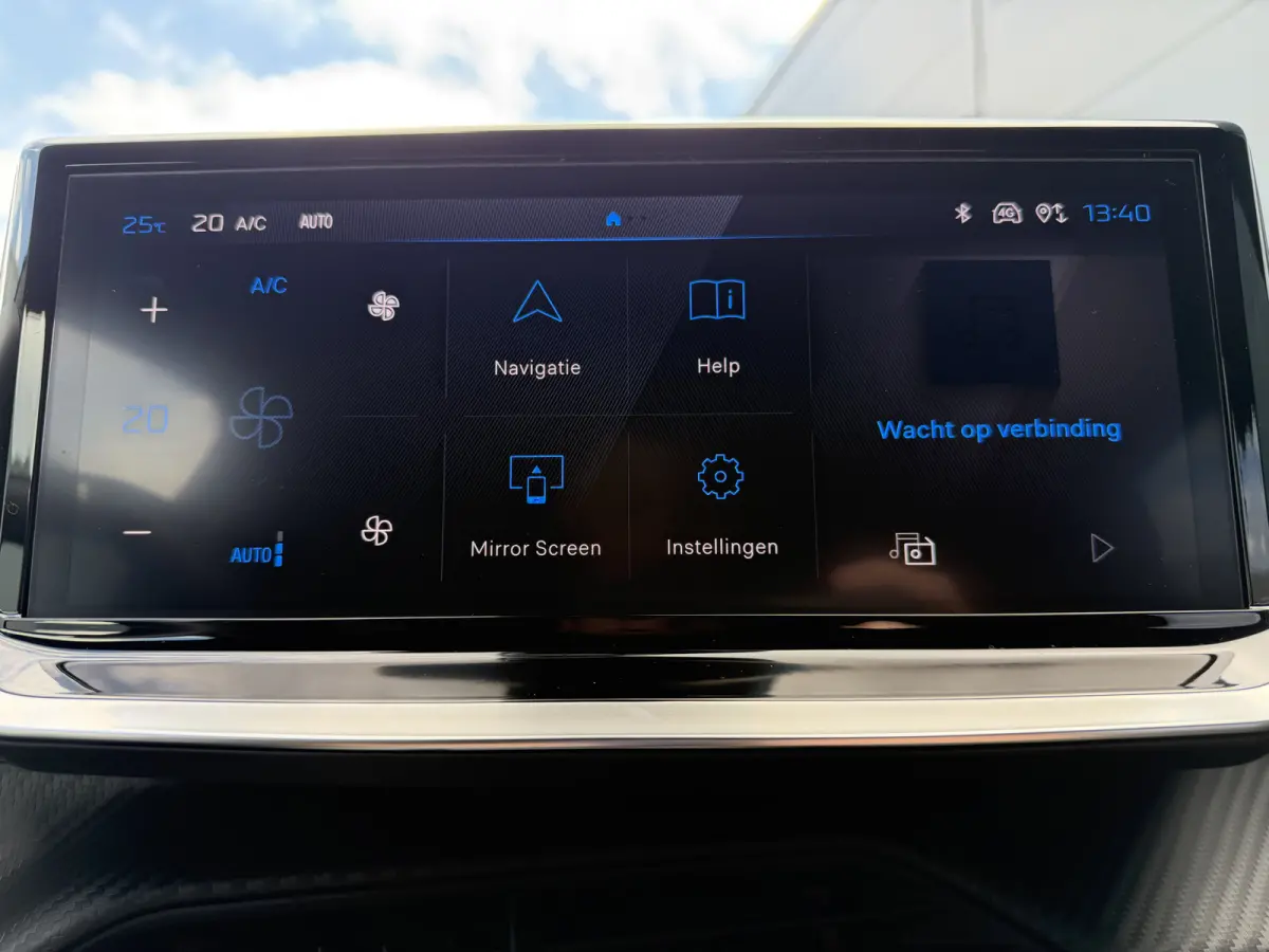 145pk Hybrid GT (360gr Camera - Keyless Entry - LED - Parkeersensoren V+A - Adaptieve Cruise Controle - 17"incl 4S - Draadloos laden - Automatische Airco)