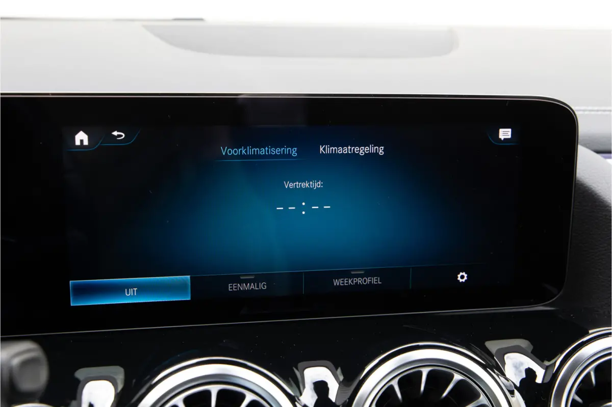 250 e AMG Night Edition, Widescreen, Trekhaak, Camera, Hybride