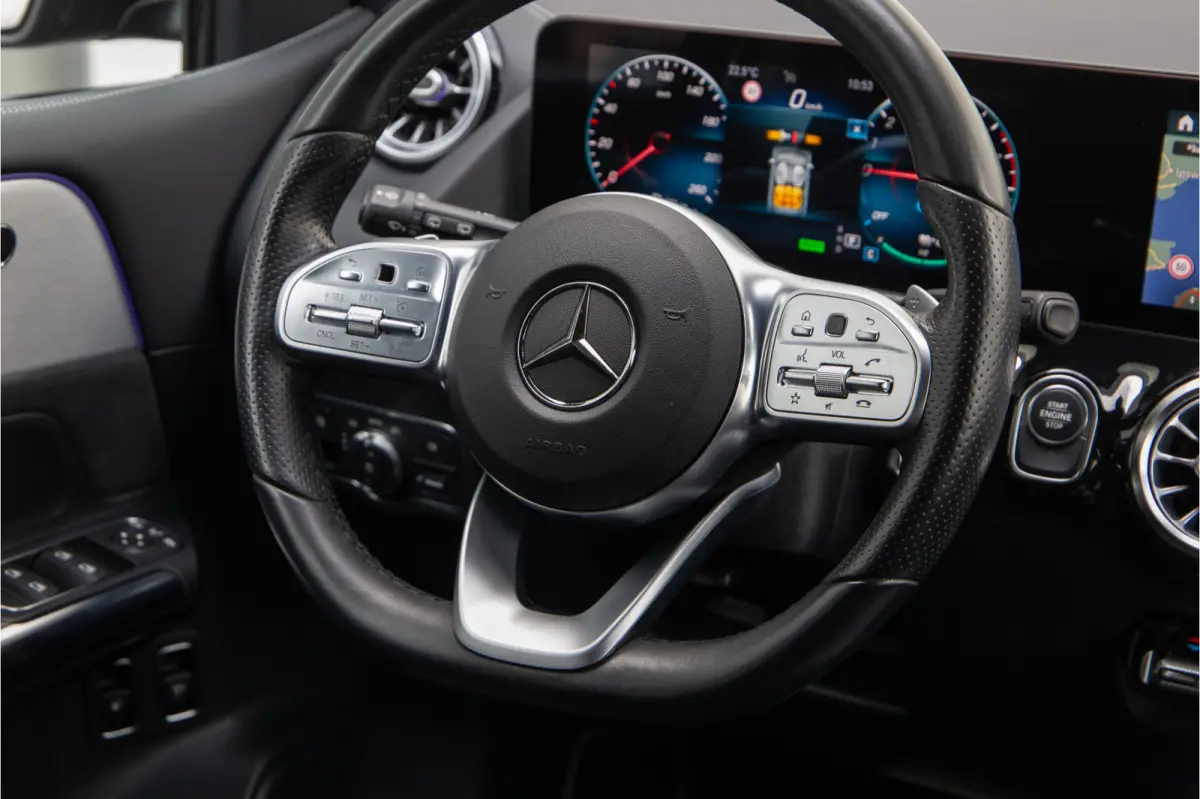 250 e AMG Night Edition, Widescreen, Trekhaak, Camera, Hybride