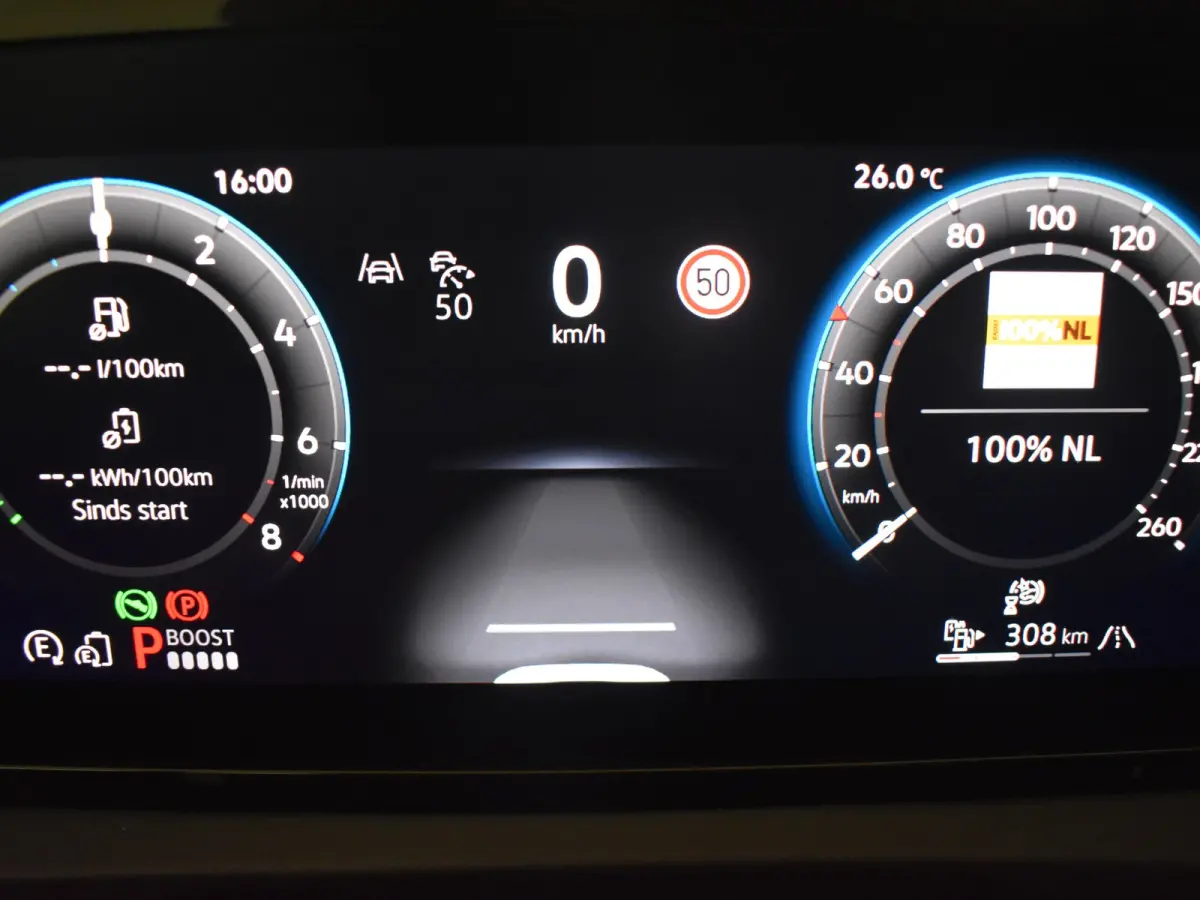 1.5 eHybrid Black Edition 272Pk DSG/AUTO | Pano Dak | Leder l Elektr. Stoel incl Memory l SOH 98% | Harman Kardon | 360gr Camera | Trekhaak elektr. | IQ Light | Navigatie | Keyless | Stoel/s