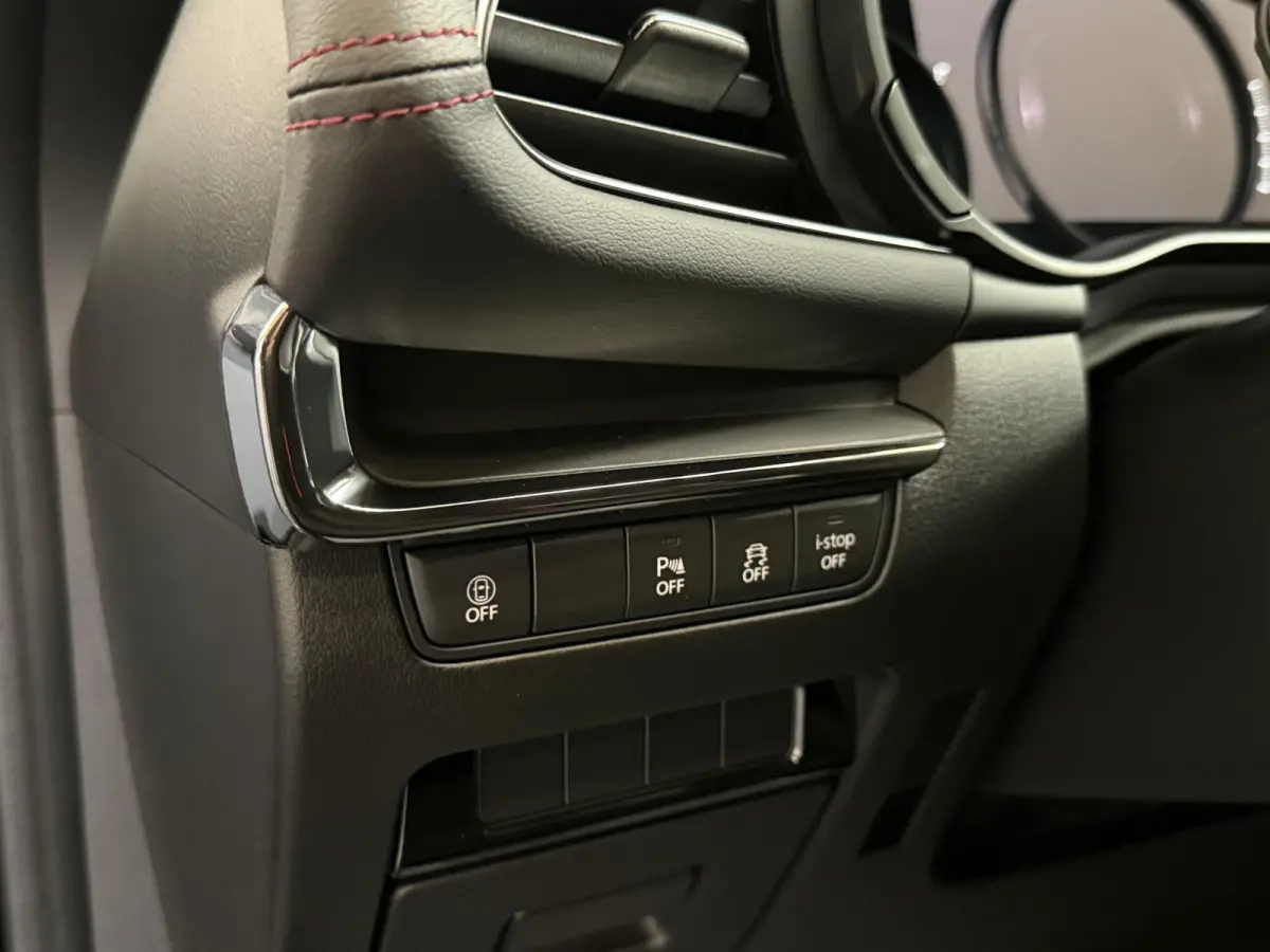 2.0 e-SkyActiv-G M Hybrid 122 Homura | CARPLAY | CAMERA | HUD