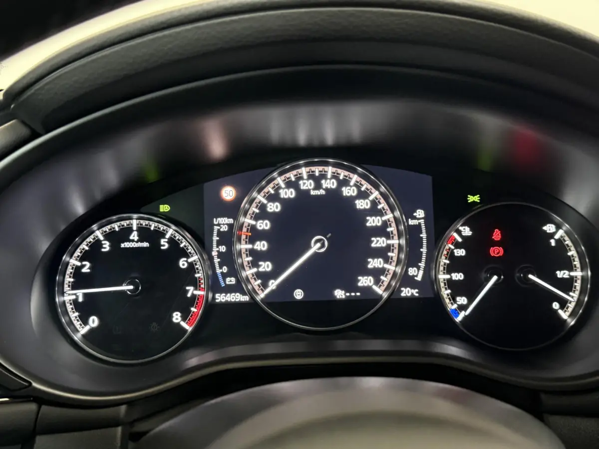 2.0 e-SkyActiv-G M Hybrid 122 Homura | CARPLAY | CAMERA | HUD