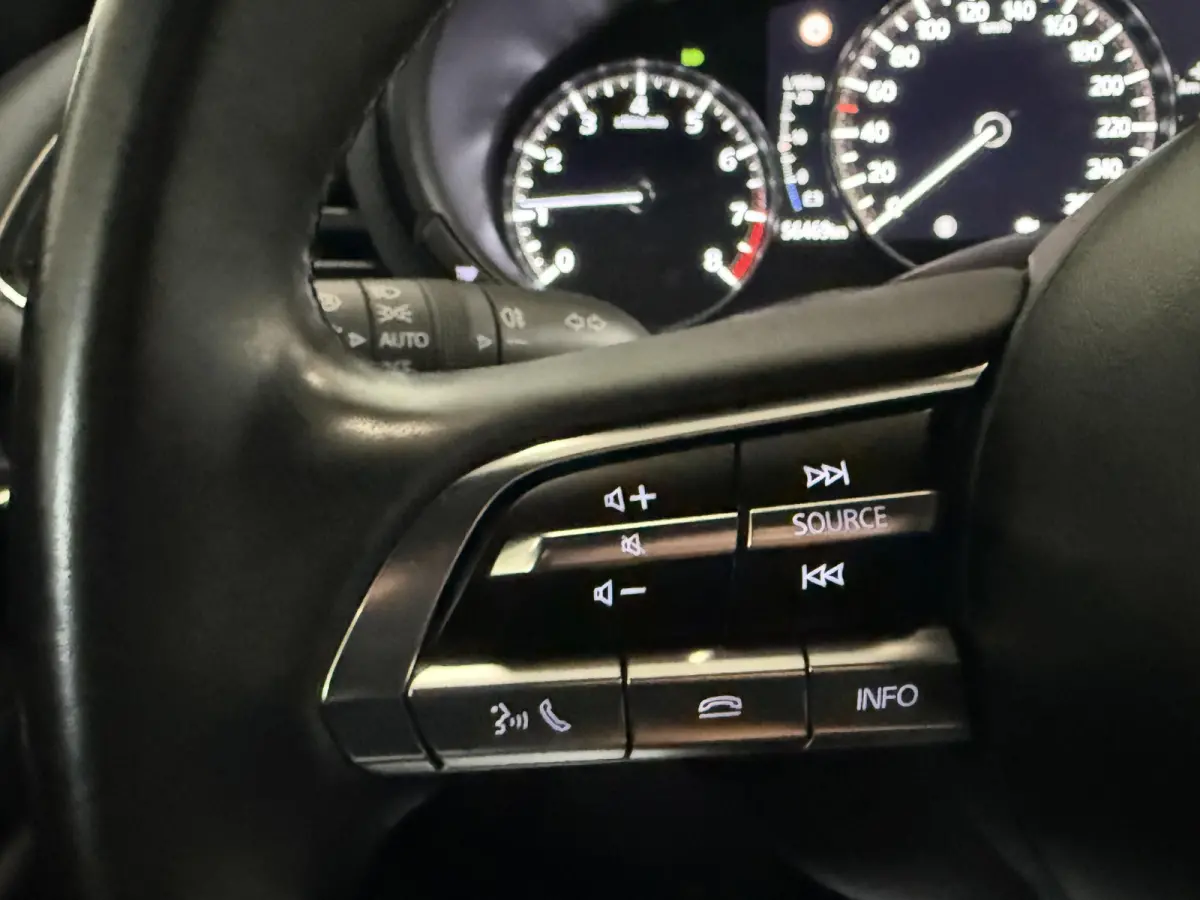 2.0 e-SkyActiv-G M Hybrid 122 Homura | CARPLAY | CAMERA | HUD