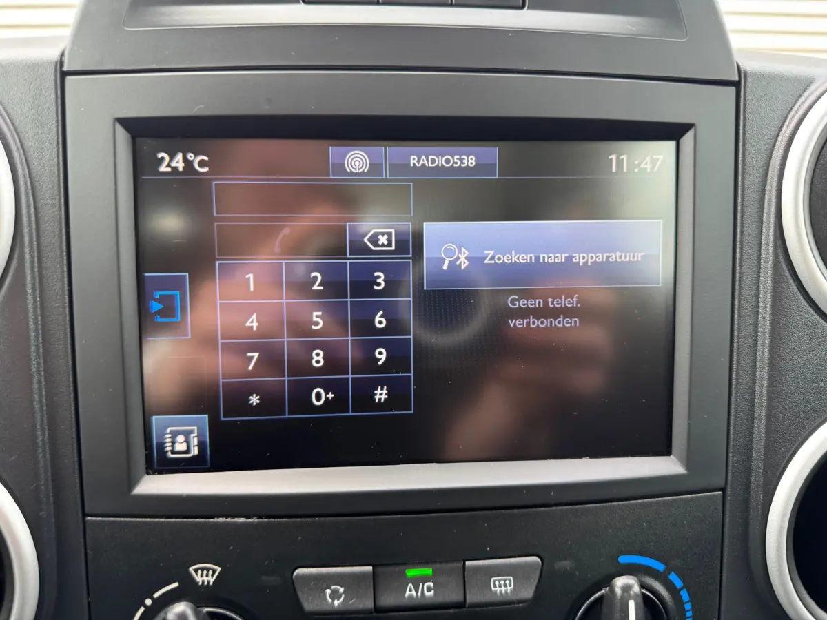 1.2 PureTech Allure,Parkeersensoren,cruisecontrol,Navigatie/bluetooth,trekhaak,