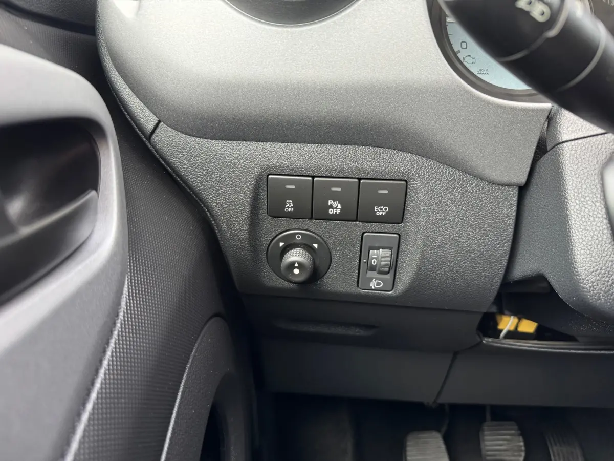 1.2 PureTech Allure,Parkeersensoren,cruisecontrol,Navigatie/bluetooth,trekhaak,