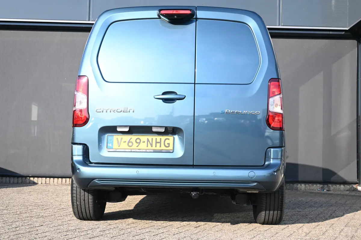 136 L1 50 kWh Tot 8 Jaar Garantie! 98% SOH | Betimmering | Full-LED | Adaptive Cruise | 16"LMV | Navigatie | Achteruitrijcamera | !!