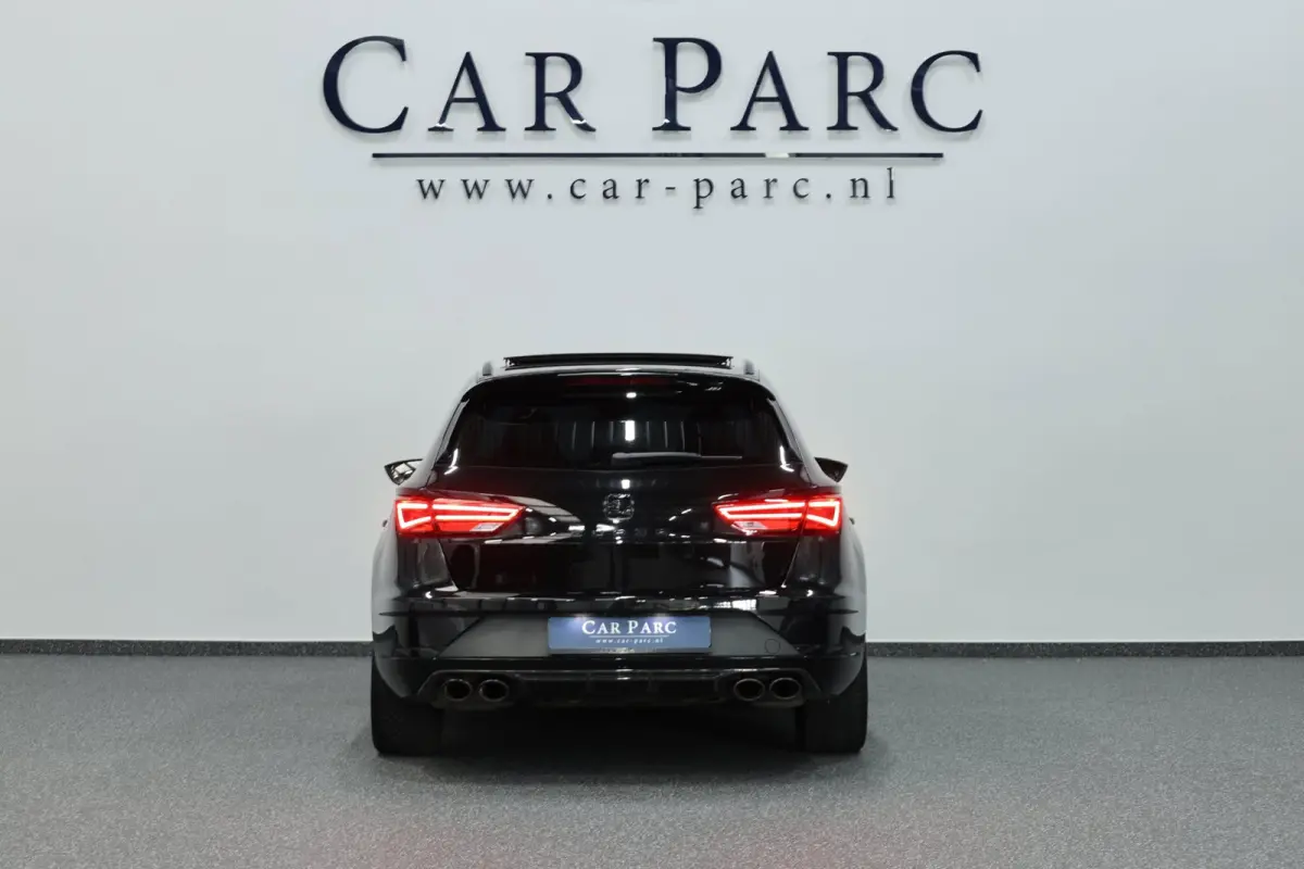 2.0 TSI 4DRIVE CUPRA R 300+PK LED/CARBON/VIRTUAL/SFEER/PANO/ALCANTARA+S.VERWARMING/19" LMV/CAM/ACC/12 MND GARANTIE!