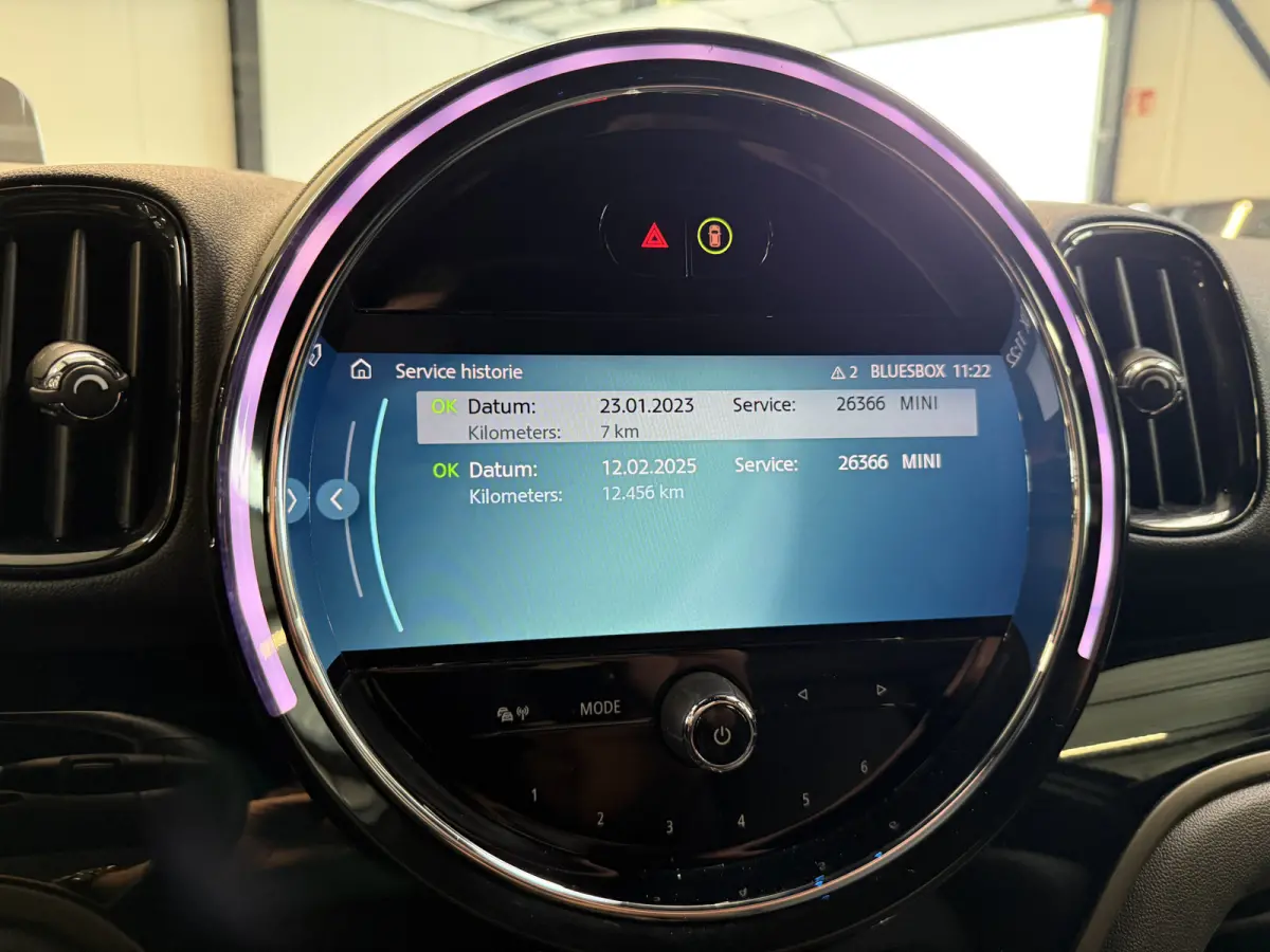 2.0 Cooper SE ALL4 Leder/Apple/Camera