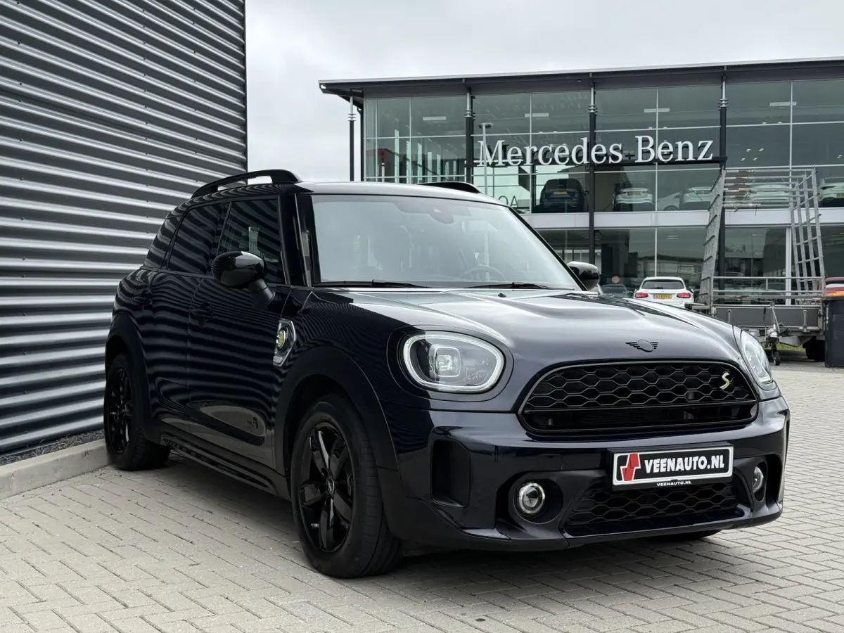 2.0 Cooper SE ALL4 Leder/Apple/Camera