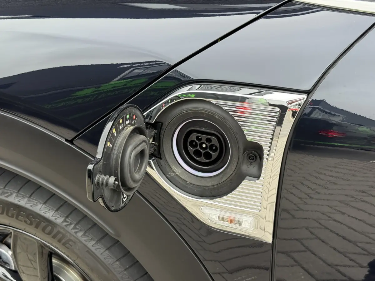 2.0 Cooper SE ALL4 Leder/Apple/Camera