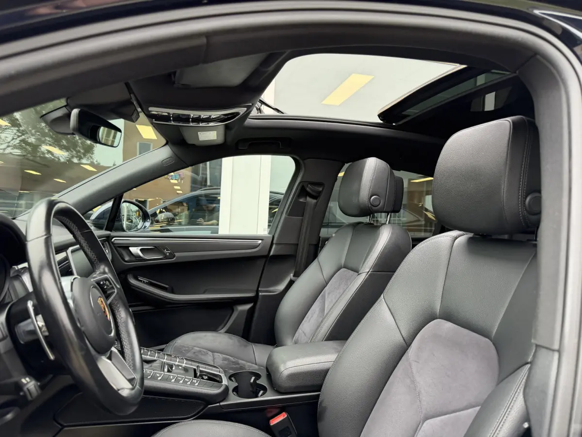 2.0 Panorama | Sport | Midnightblue